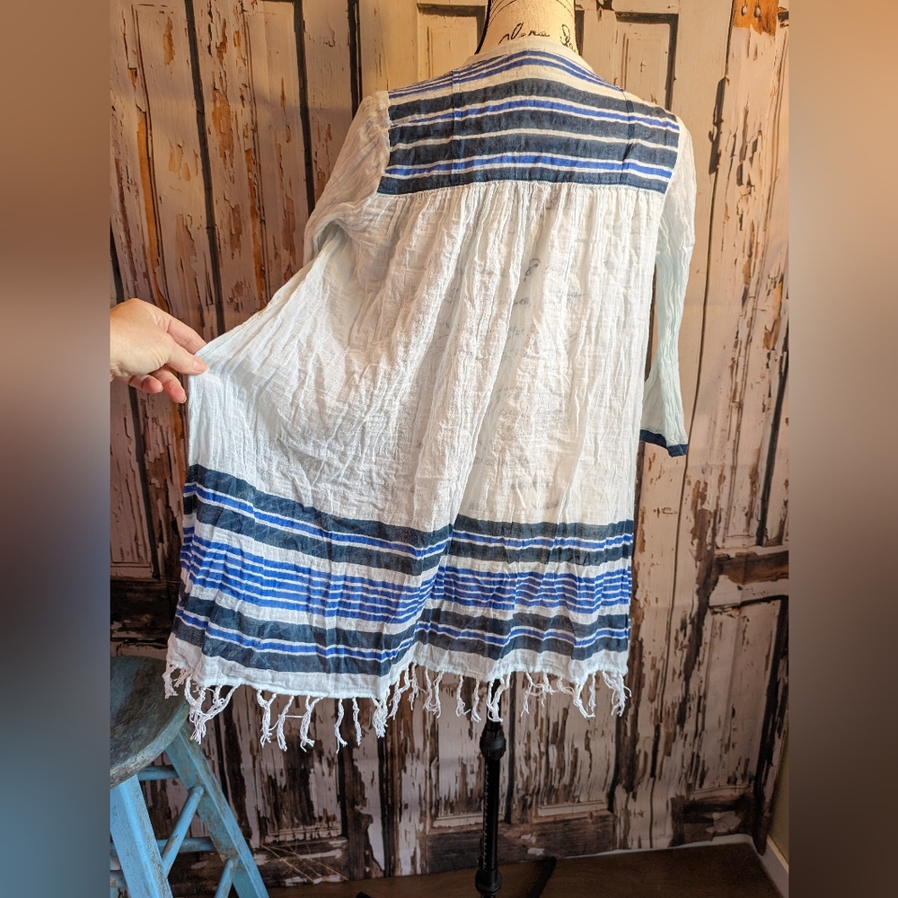 Roller Rabbit top - Picture 13 of 13